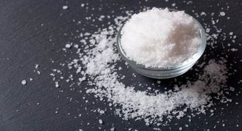 Il sale, rimedio naturale per la pulizia della casa. Scopriamo come usarlo