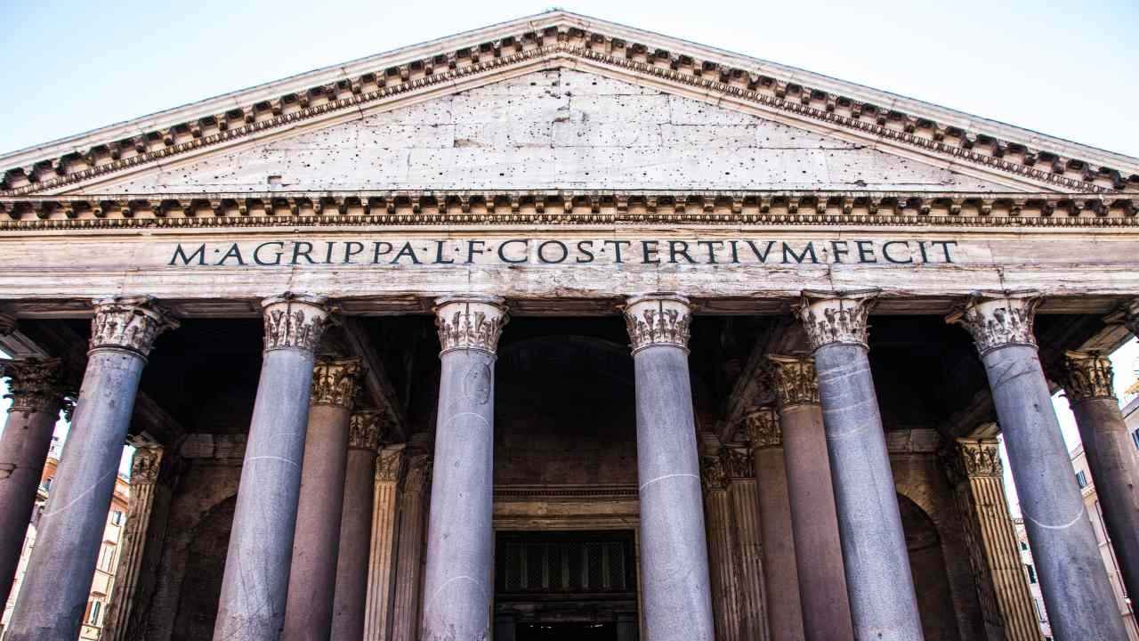 Roma Ama pantheon