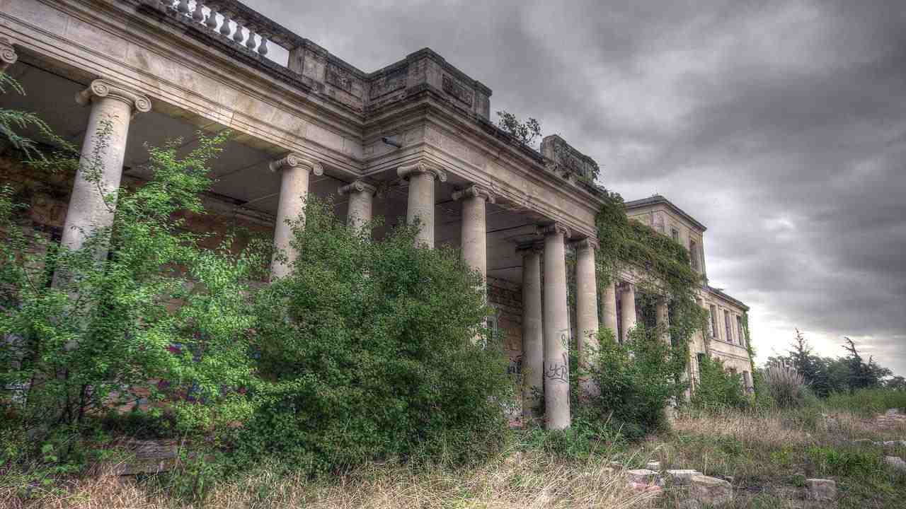 edifici abbandonati montagne