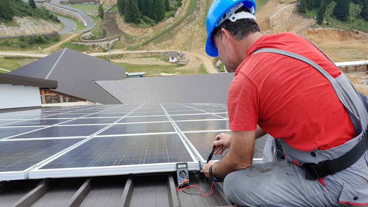 Lavoro energia istallatore