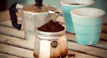 Caffettiera sporca, occhio ai batteri che bevi. Solo così sarà veramente pulita
