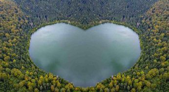 Lago a forma di cuore, è qui che possiamo trovarlo