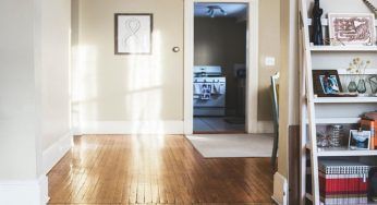 Battiscopa sempre sporchi, con il trucco dell’ovatta non lo saranno più