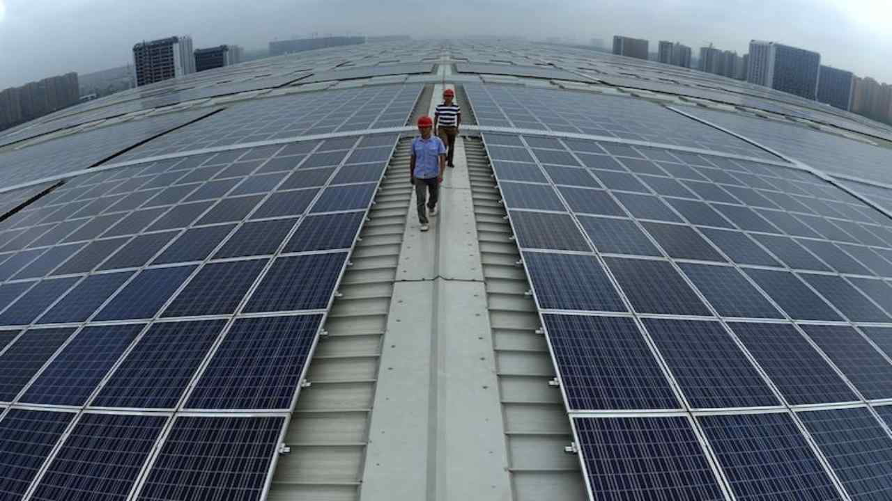 cina nuovo record fotovoltaico aggiunti 364.44 GW