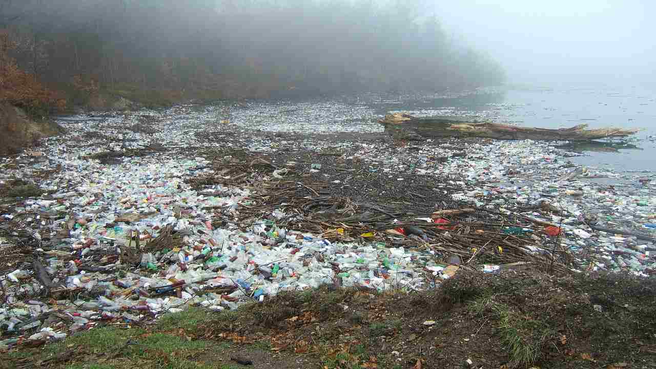 inquinamento ambientale fiume bosnia ed erzigovina