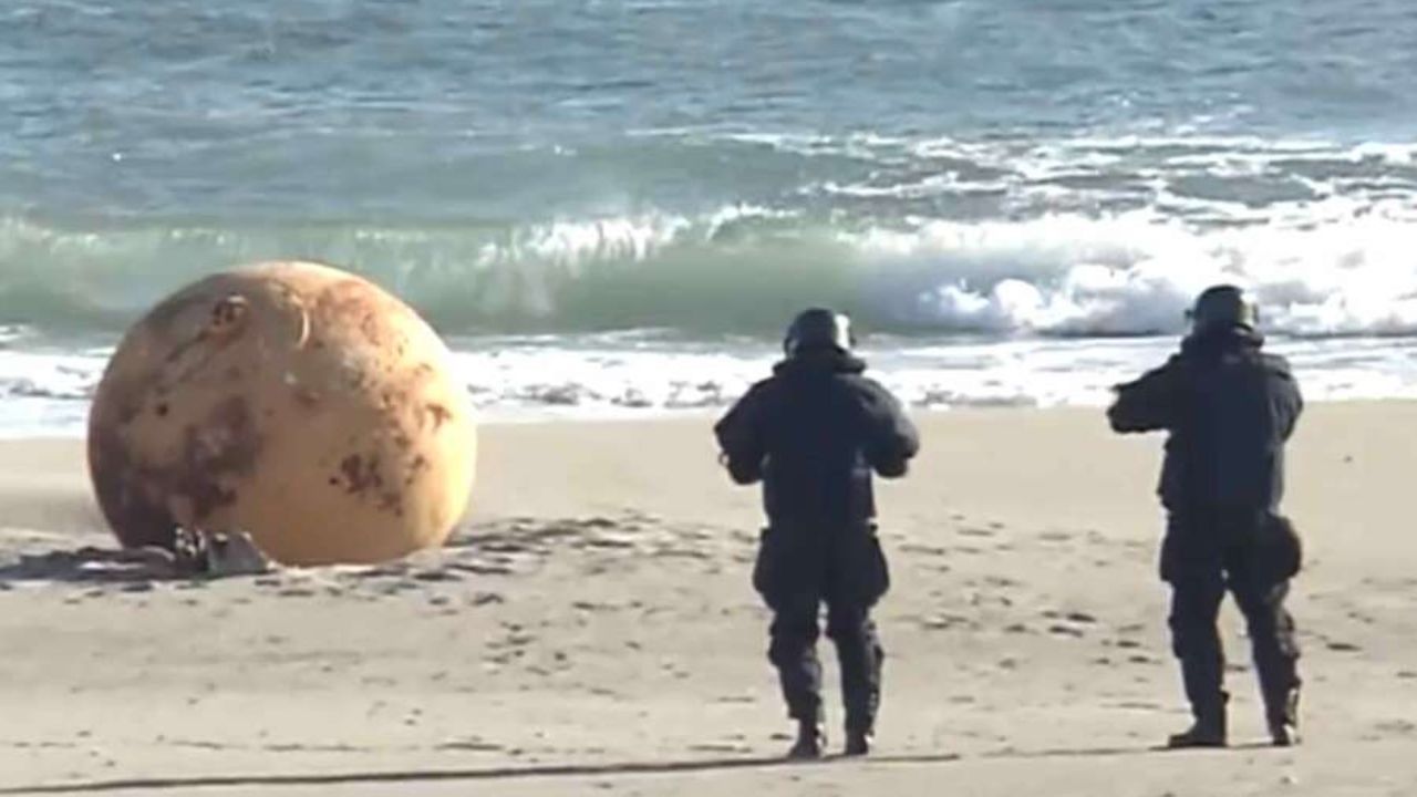 palla ferro ritrovata spiaggia finalmente scoperto cos è