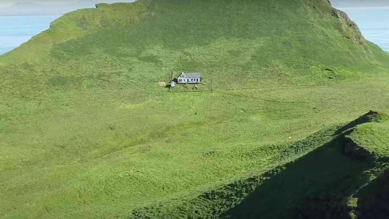 casa solitaria mondo Islanda