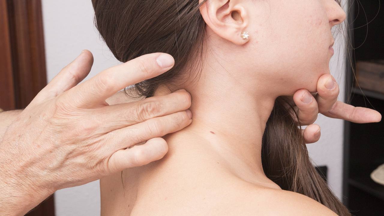 combatti il dolore alla cervicale con il sale