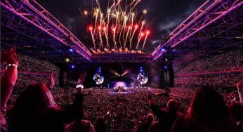 Braccialetti luminosi ai concerti dei Coldplay, il riciclo uno stile di vita divertente