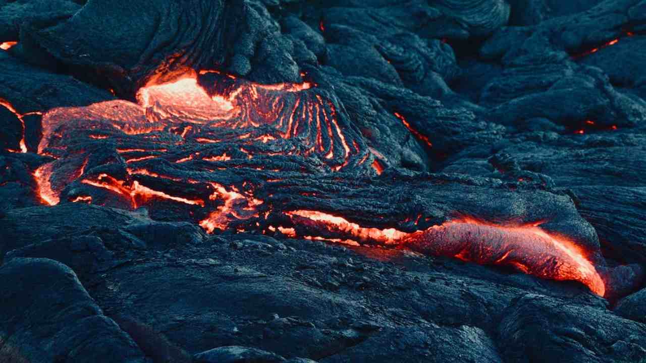 Vulcano sottomarino ancora attivo: la scoperta