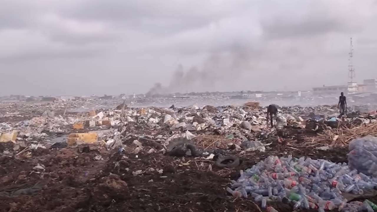 rifiuti elettronici discarica più grande mondo