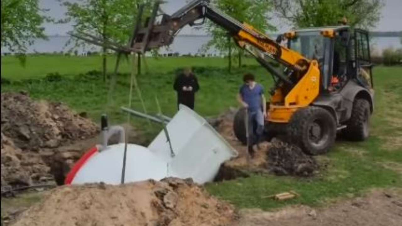 Un frigo che si installa nel terreno: di cosa si tratta