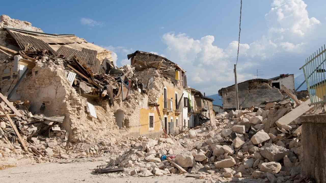 Rimuovere macerie terremoto come fare