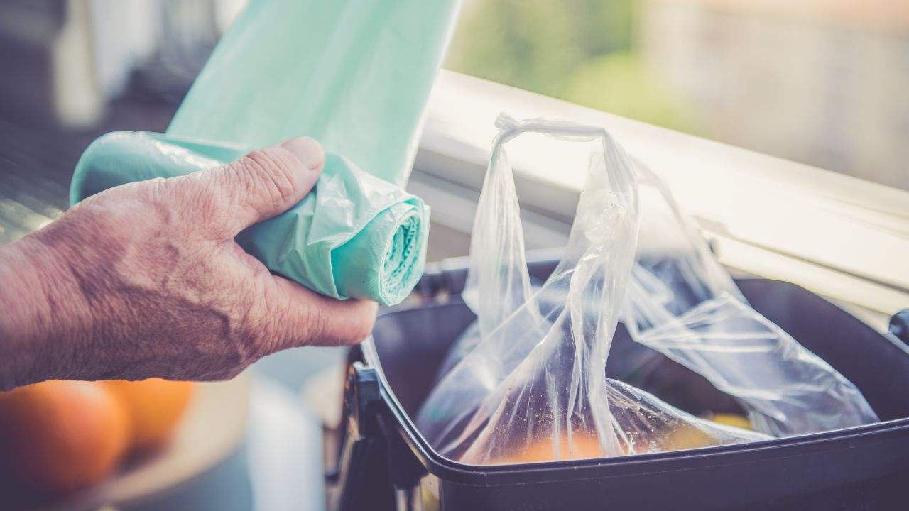 sacchetti biodegradabili falla impianti smaltimento