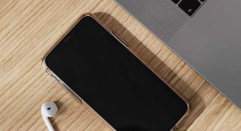 Si può vivere 24h senza tecnologia? La challenge spopola sul web: com’è finita