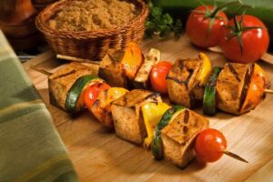 Spiedini di verdure e tofu