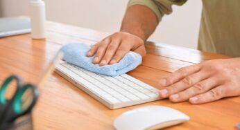 Tastiera del pc piena di germi e polvere: con questo metodo tornerà come nuova